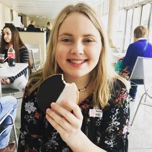 Meet your Posher, Lauren